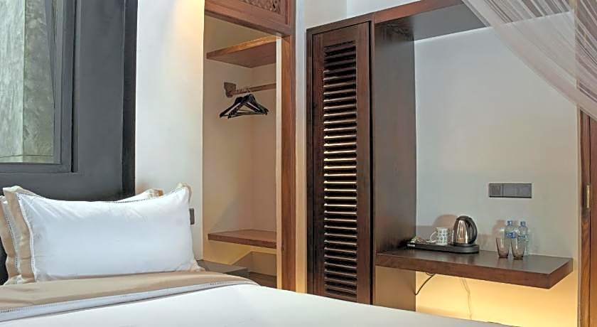 Era Beach Thalpe Unawatuna