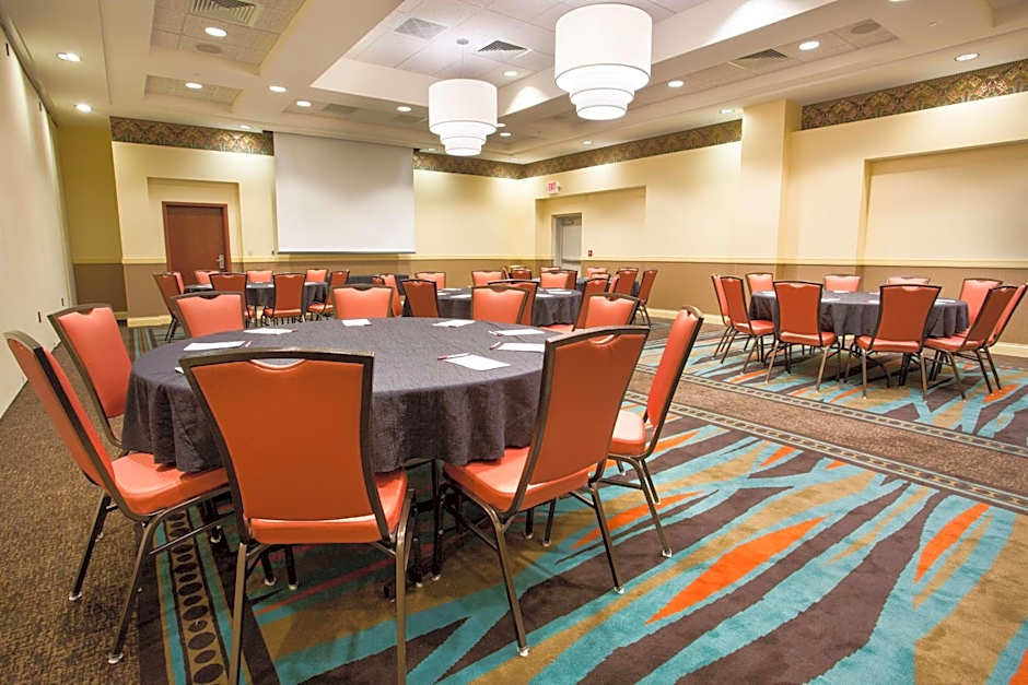 Drury Inn & Suites Columbus South