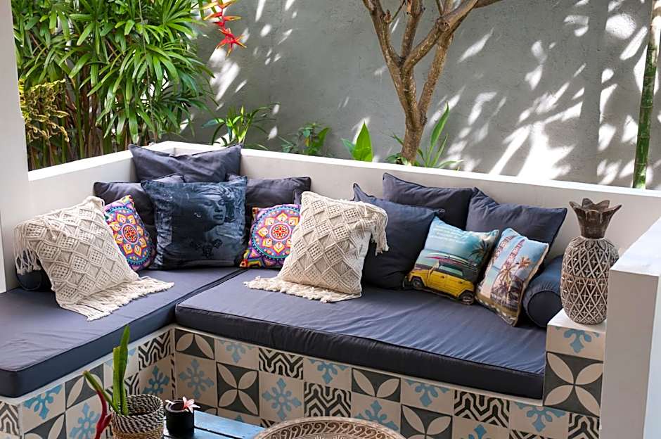 New! Walk To Seminyak Beach, Cafes, All Else