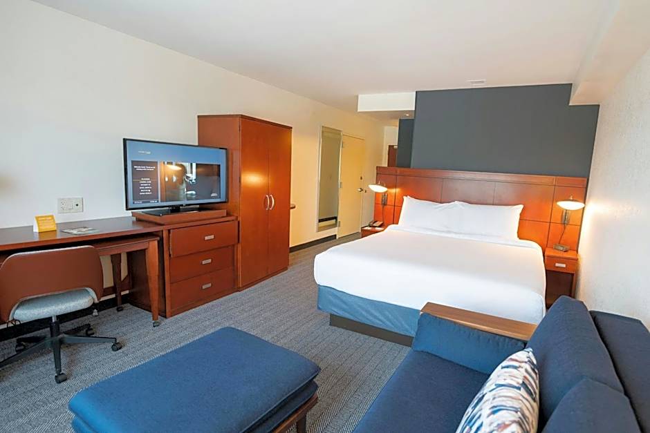 Courtyard by Marriott Philadelphia Springfield