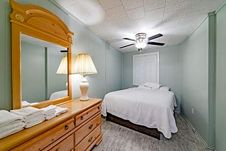 Queen Suite