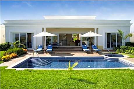 Pueblo Bonito Emerald Luxury Villas & Spa All Inclusive