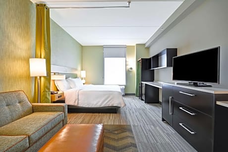 2Queen Accessible Bathtub Studio Nonsmoking