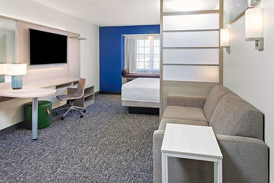 Spark by Hilton Rochester South