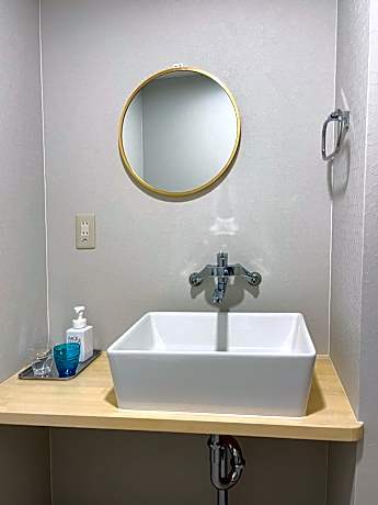 Twin Room with Private External Shower room and Toilet -Non-smoking