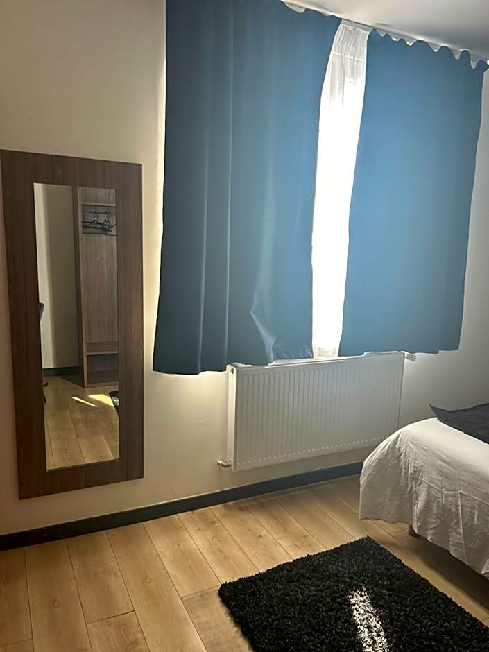 Le Clémenceau Hôtel et Appart'hôtel & Restaurant "Gare Sncf" centre ville