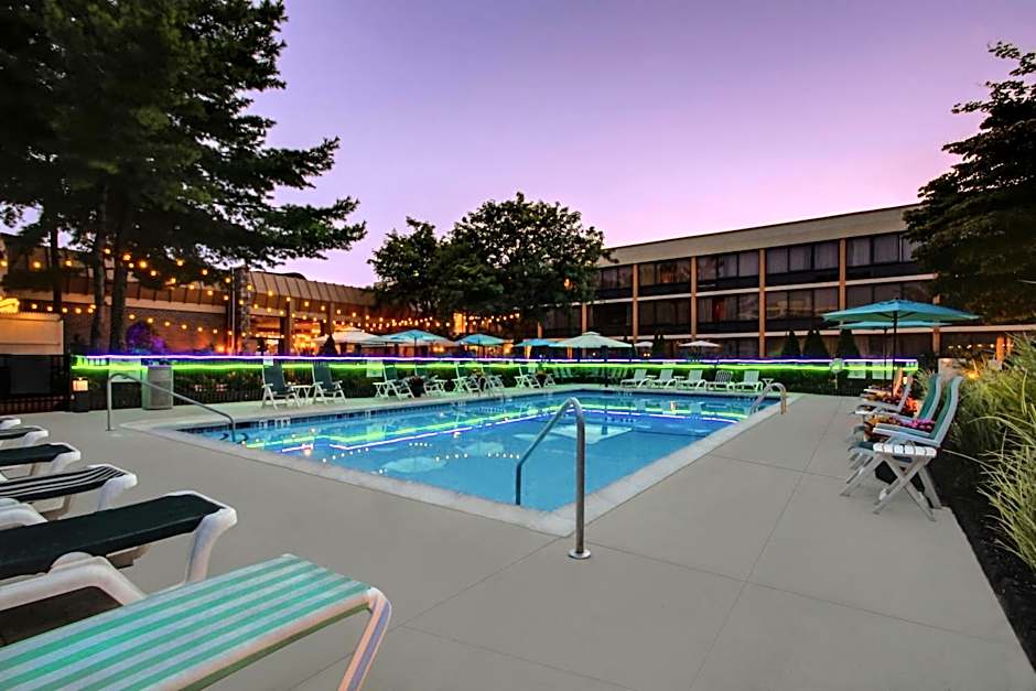 Holiday Inn Westbury-Long Island By IHG