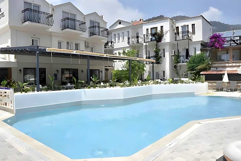 Magic Tulip Hotel
