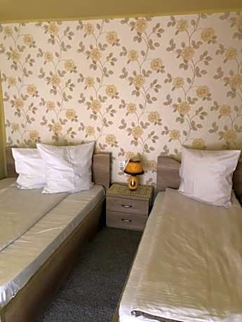 Queen Room with Balcony