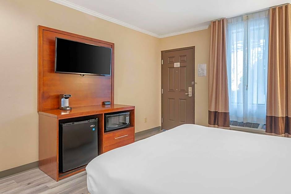 Comfort Inn Santa Monica - West Los Angeles