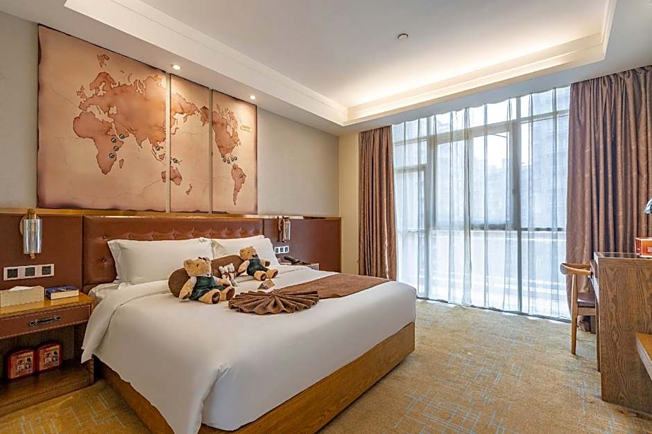 James Joyce Coffetel Chongqing Huangnibang Subway Station