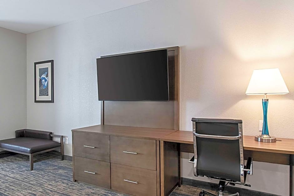 Comfort Suites Grove City - Columbus South