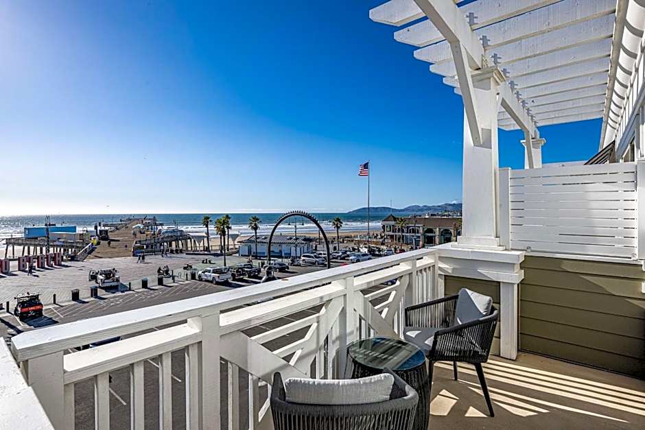 Inn at the Pier Pismo Beach, Curio Collection by Hilton