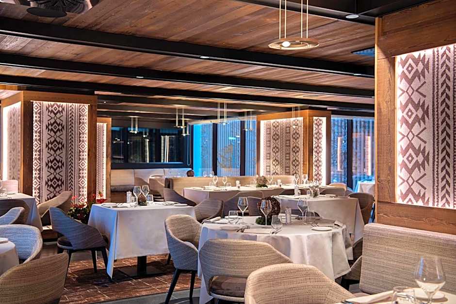Le Massif Hotel & Lodge Courmayeur - The Leading Hotels of the World