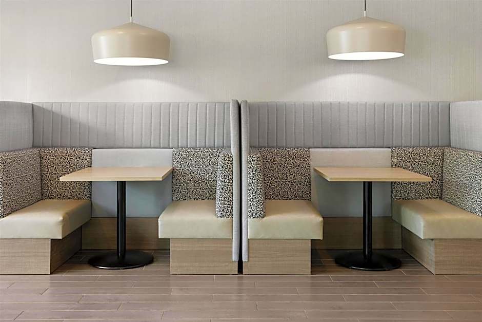 Home2 Suites by Hilton Greenville Downtown