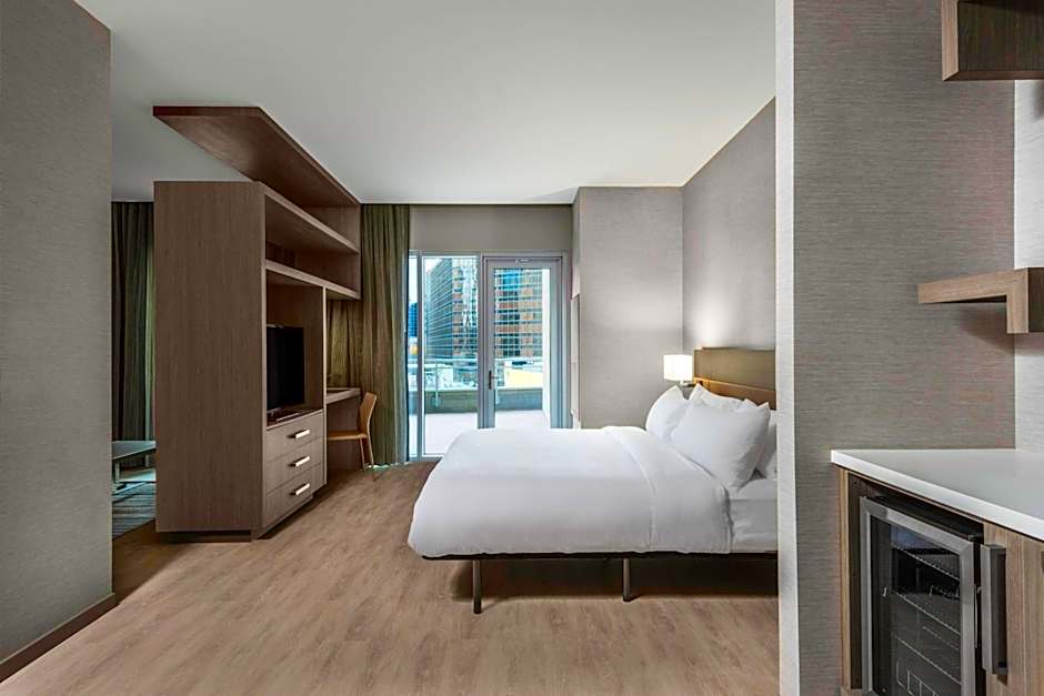 AC Hotel by Marriott Charlotte City Center