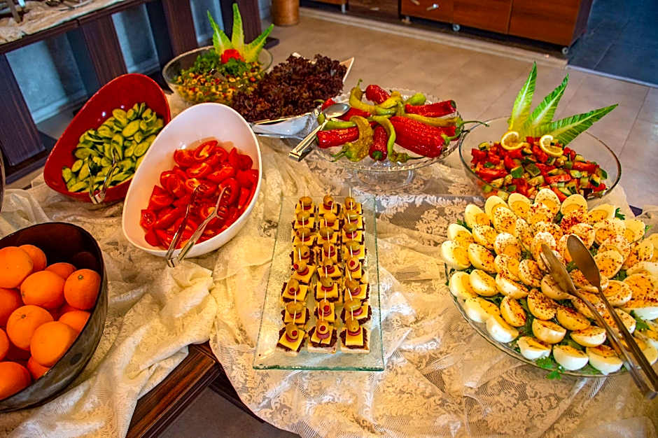 Green Palace Suite Hotel