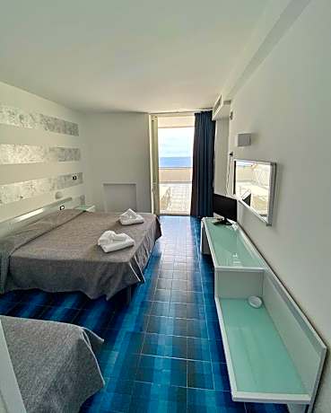 Superior Room with Terrace and Sea View
