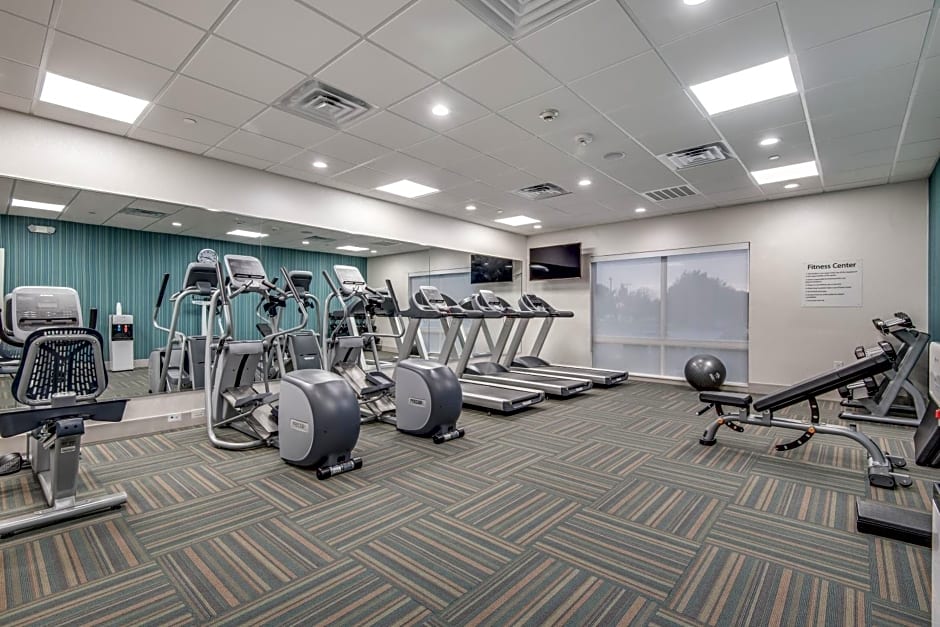 Holiday Inn Express & Suites Dallas North - Addison By IHG