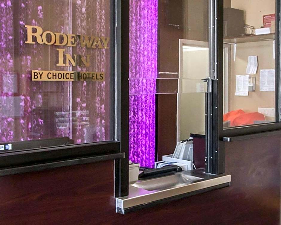 Rodeway Inn Bronx Zoo