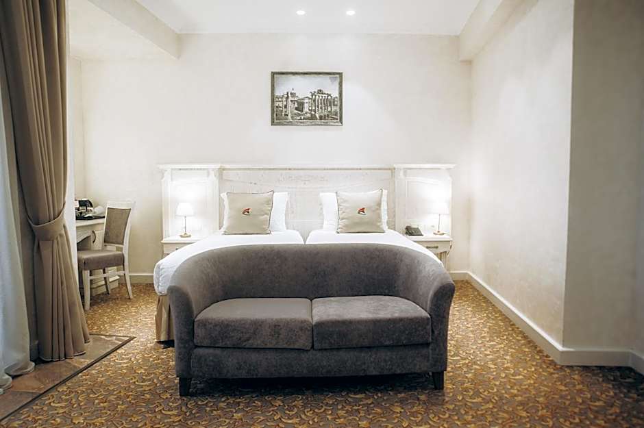 Colosseum Marina Hotel