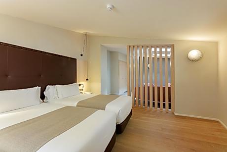 DOUBLE SINGLE USE PREMIUM ROOM