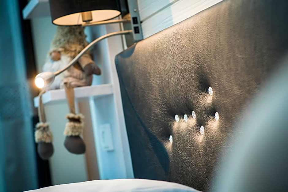 Santa's Igloos Arctic Circle