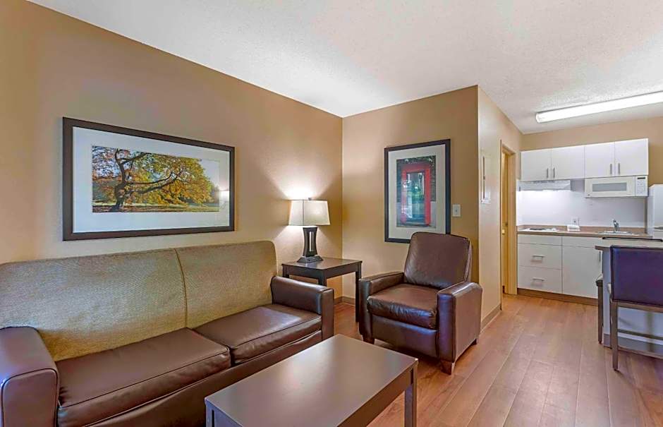 Extended Stay America Select Suites - Jacksonville - Southside - St. Johns Towne Ctr.