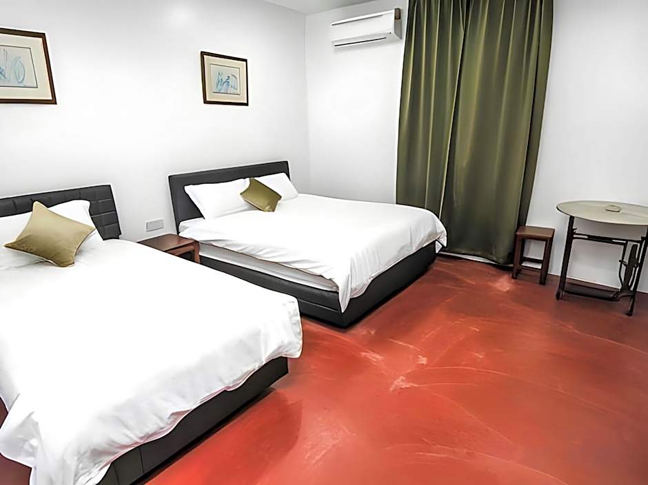 Rock Wood Hotel