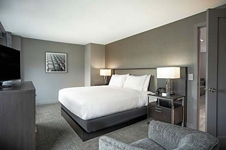 Queen Room with Two Queen Beds and Roll-in Shower - Mobility and Hearing Accessible