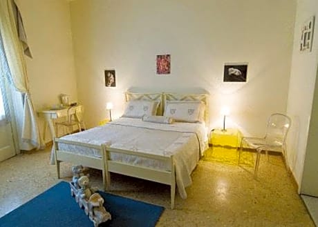 Double Room with Private External Bathroom
