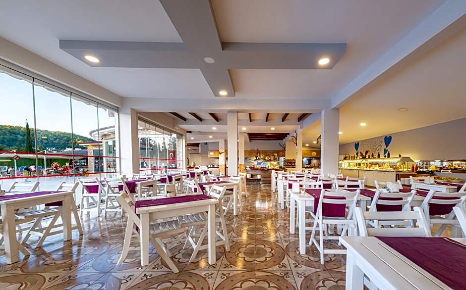 Sahra Su Holiday Village & Spa