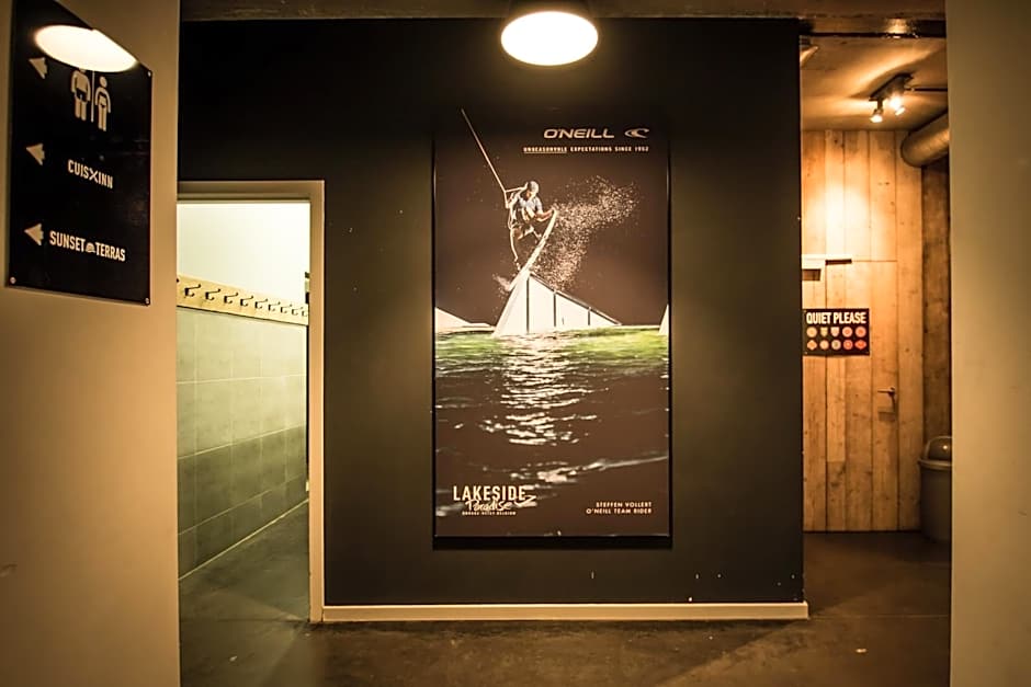 Lakeside Paradise Sport Hostel