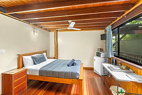 Deluxe Twin Room Type A