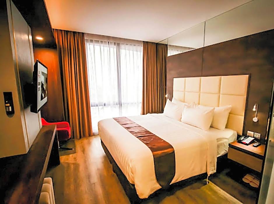 Asialink Hotel by Prasanthi