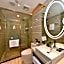 Xi'an Hotel (Guangzhou tinahe Tiyu West Road Subway Station Zhujiang New town)