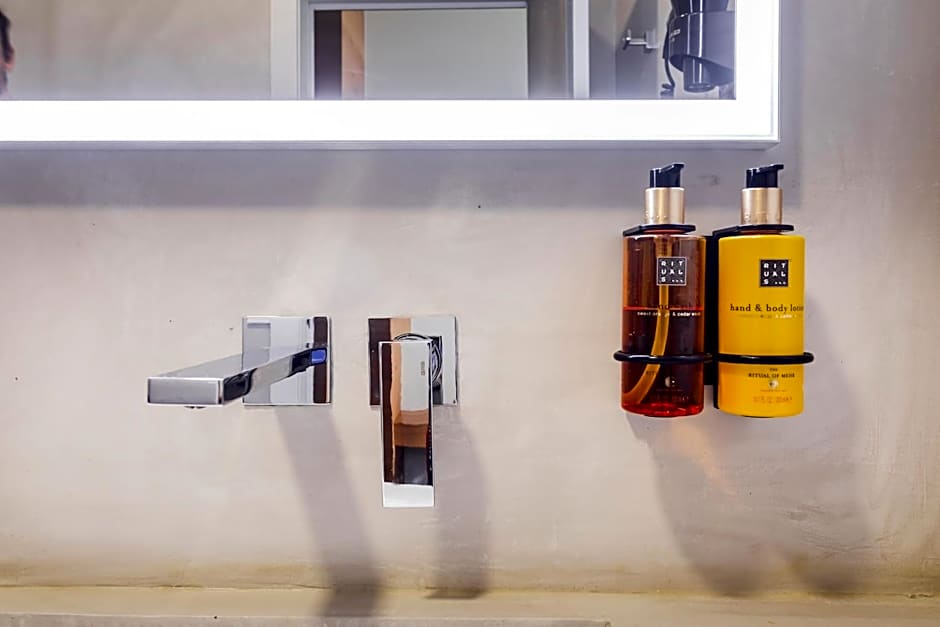 NALU Valencia Boutique Rooms