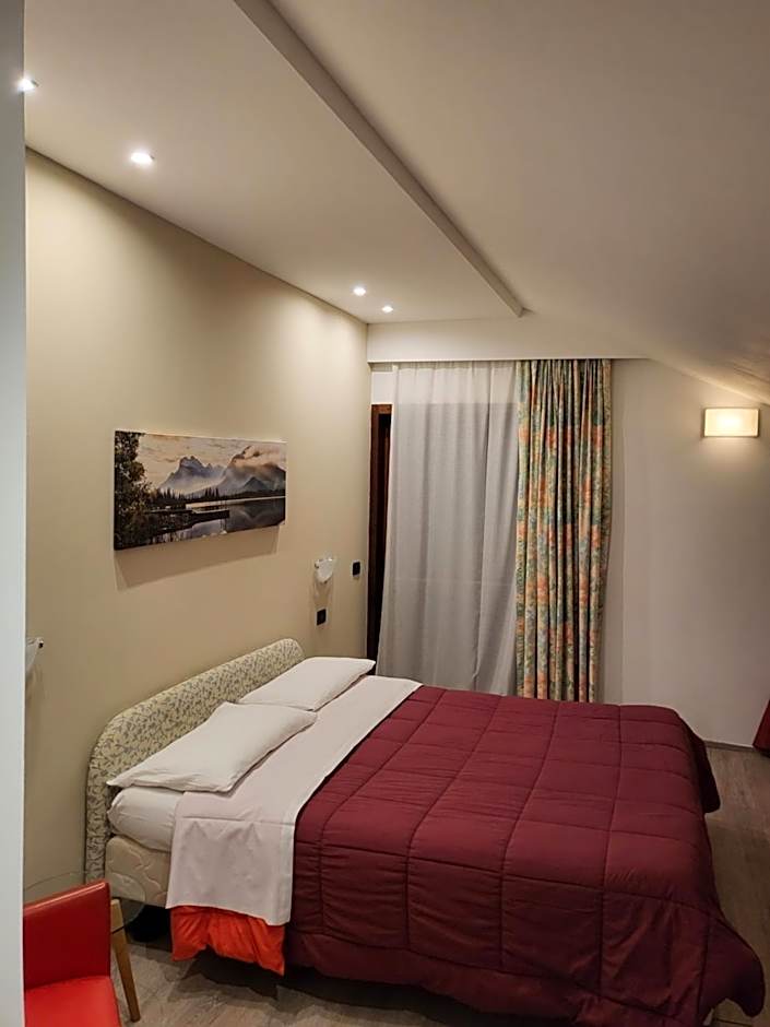 Photo 1 of 2 of Deluxe 1 Double Bed or 2 Beds, Mountain View