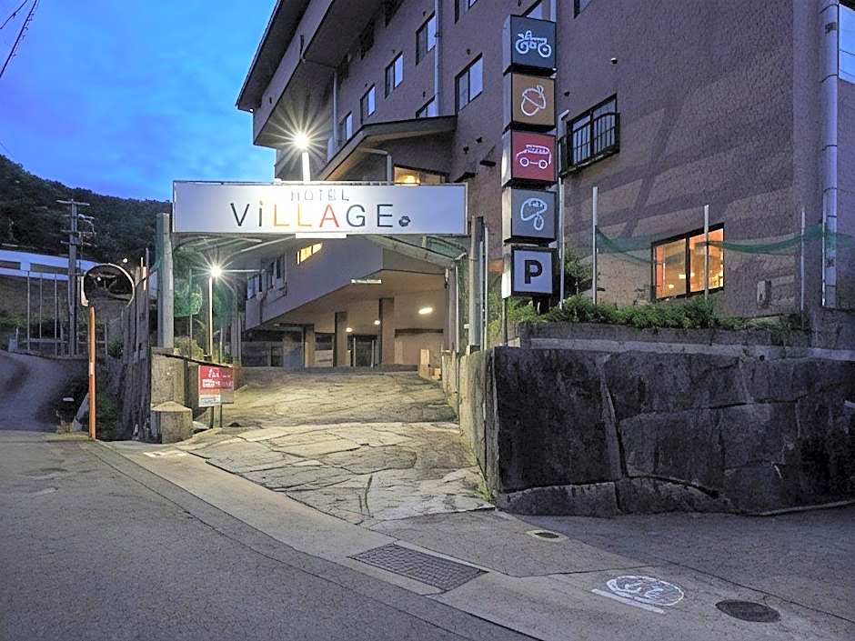 HOTEL VILLAGE