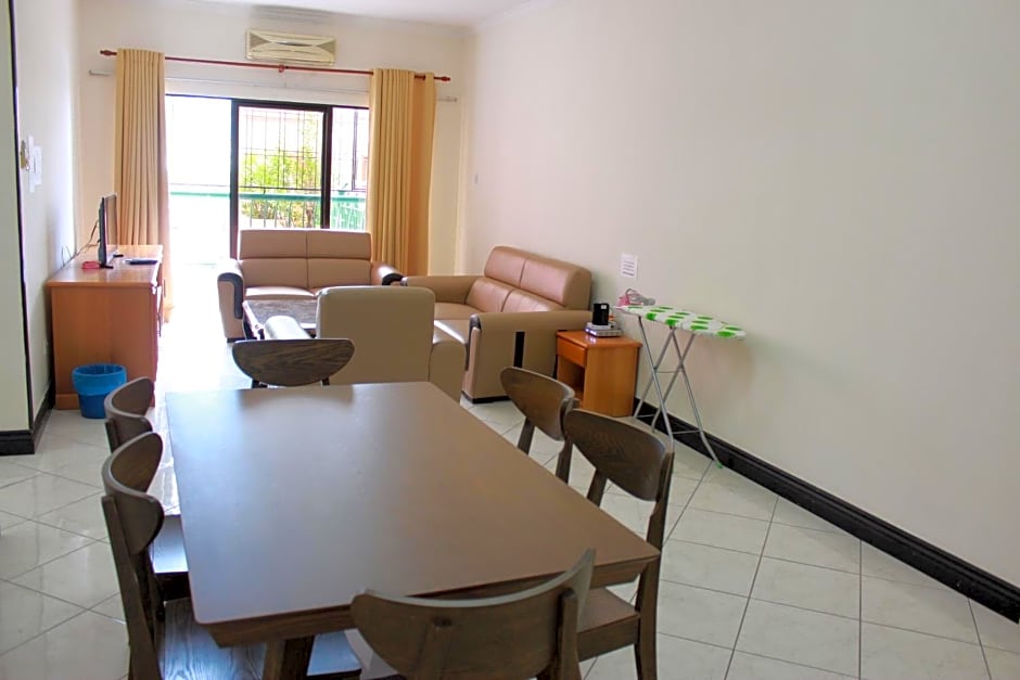 Homestay Marina Court Resort