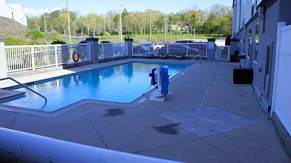 Hawthorn Extended Stay by Wyndham Knoxville