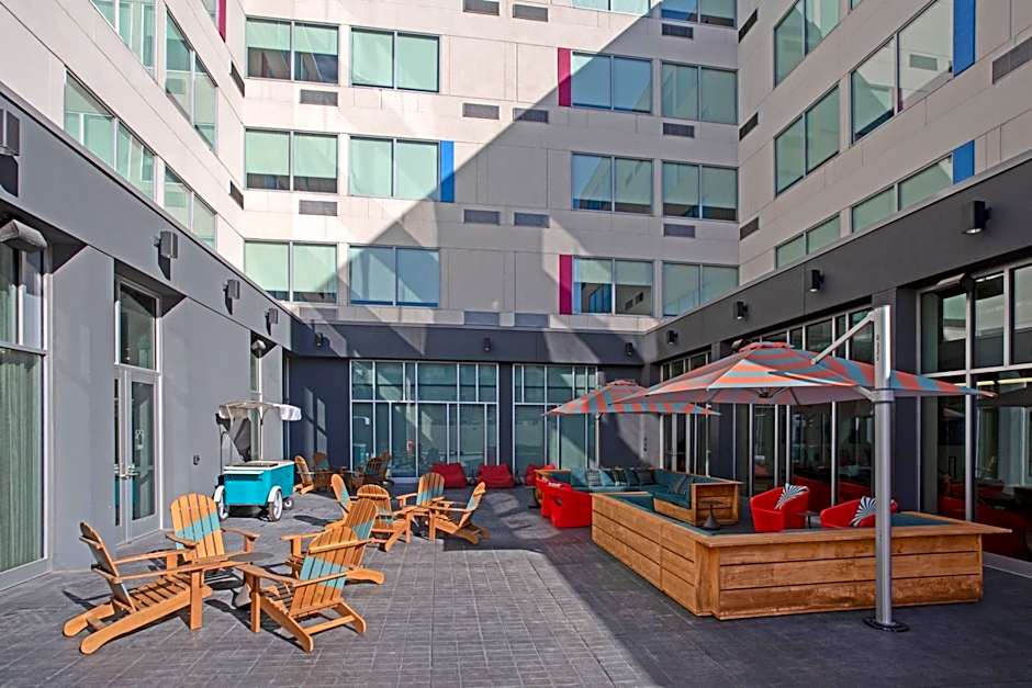 Aloft Omaha Aksarben Village