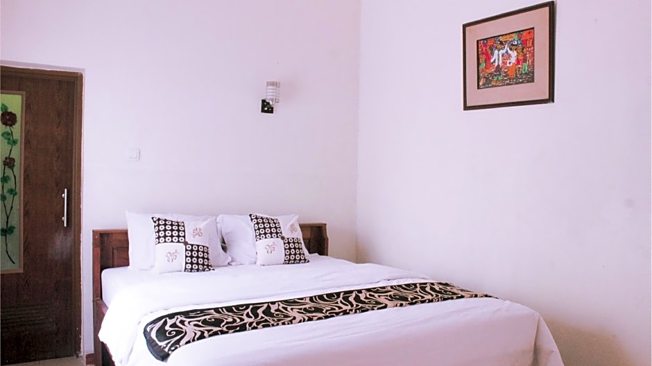 Ndalem Joglo Krawitan Syariah