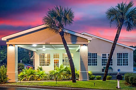 SureStay Hotel by Best Western North Myrtle Beach