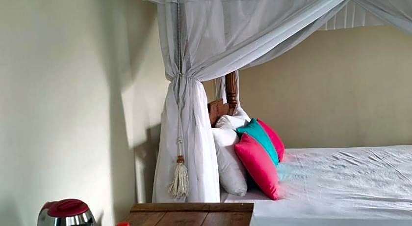 Tradisi Beach Front Villas