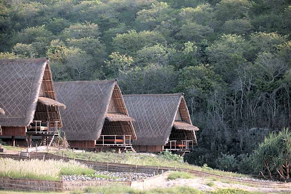 Jeeva Beloam Beach Camp