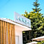Laurus Hotel