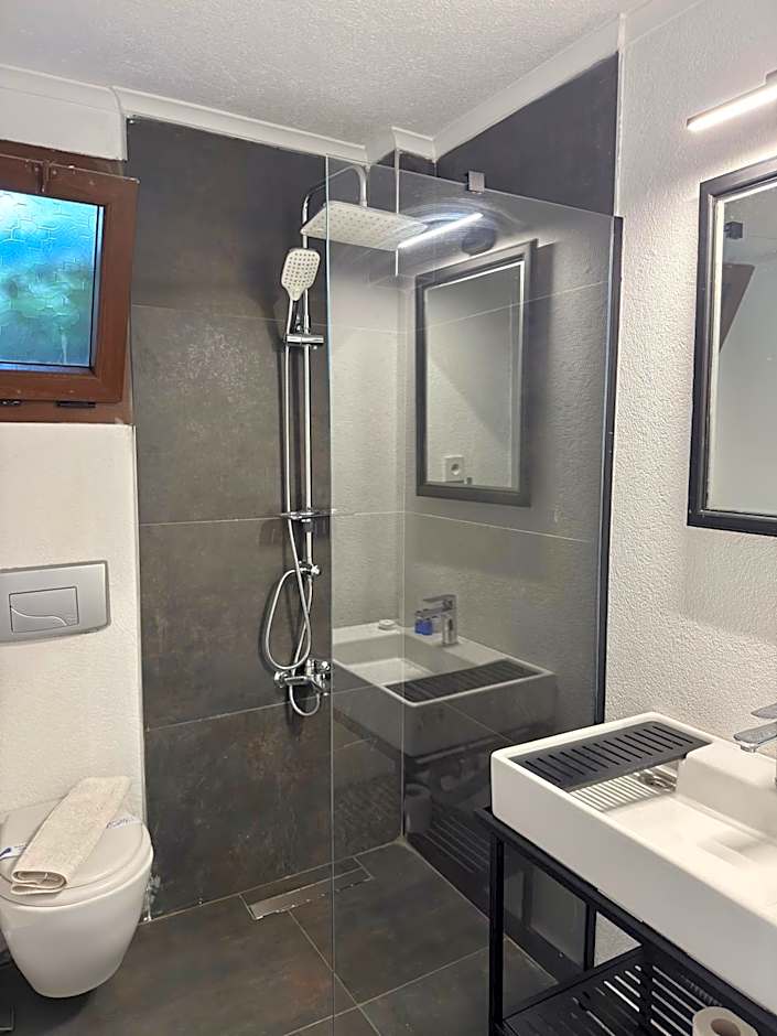 Mitos Apartments