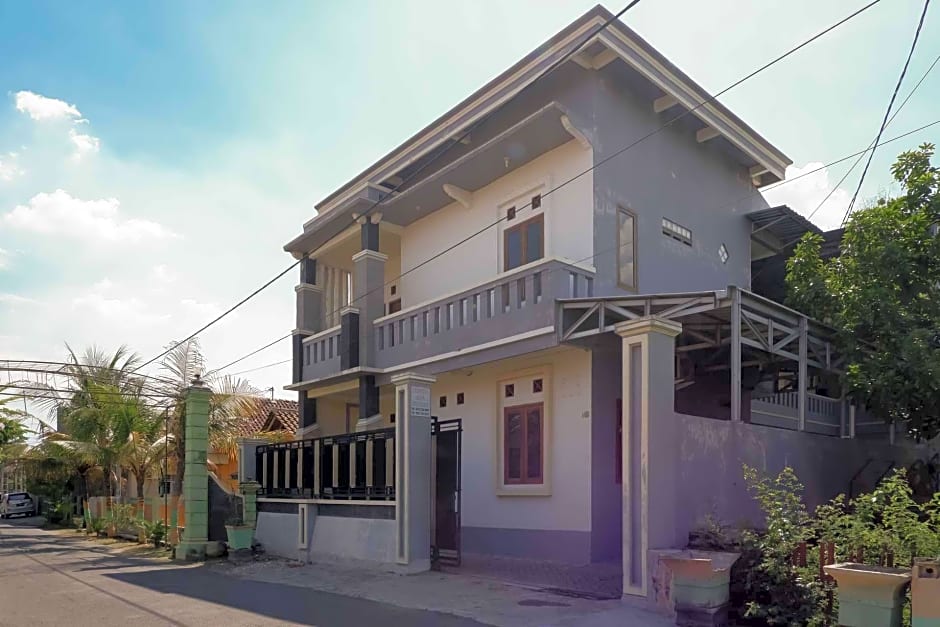 RedDoorz near RSUD Nganjuk