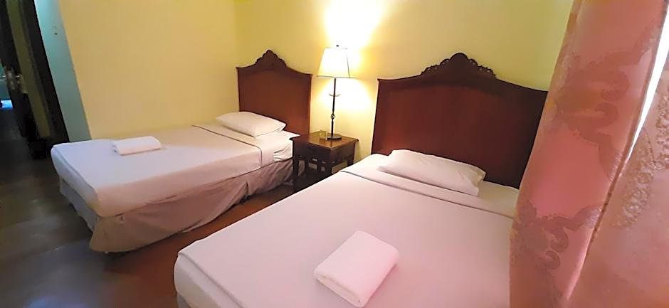 Photo 1 of 2 of Standard 2 Beds